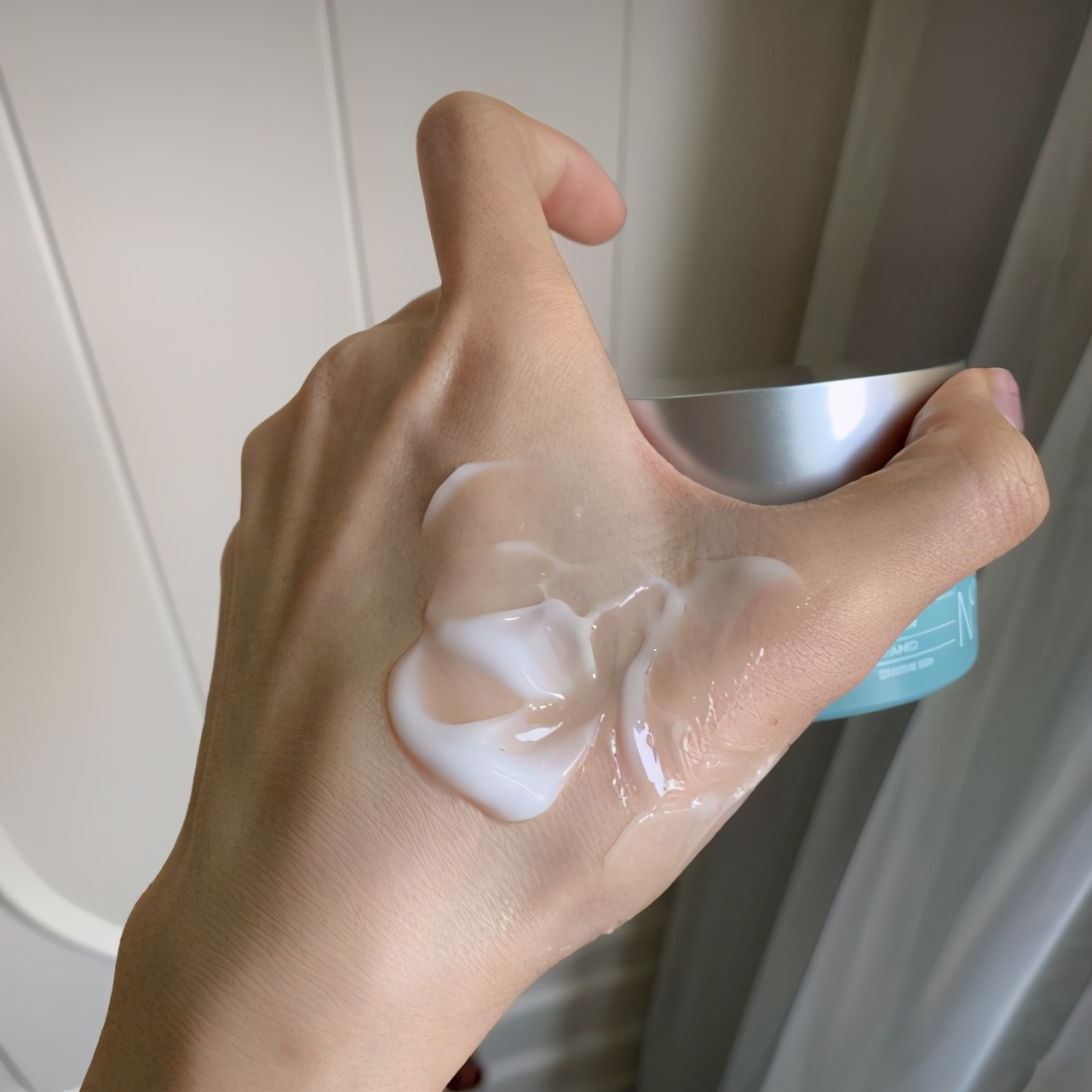 屈臣氏好用彩妆推荐哪款,屈臣氏美妆好物推荐粉底