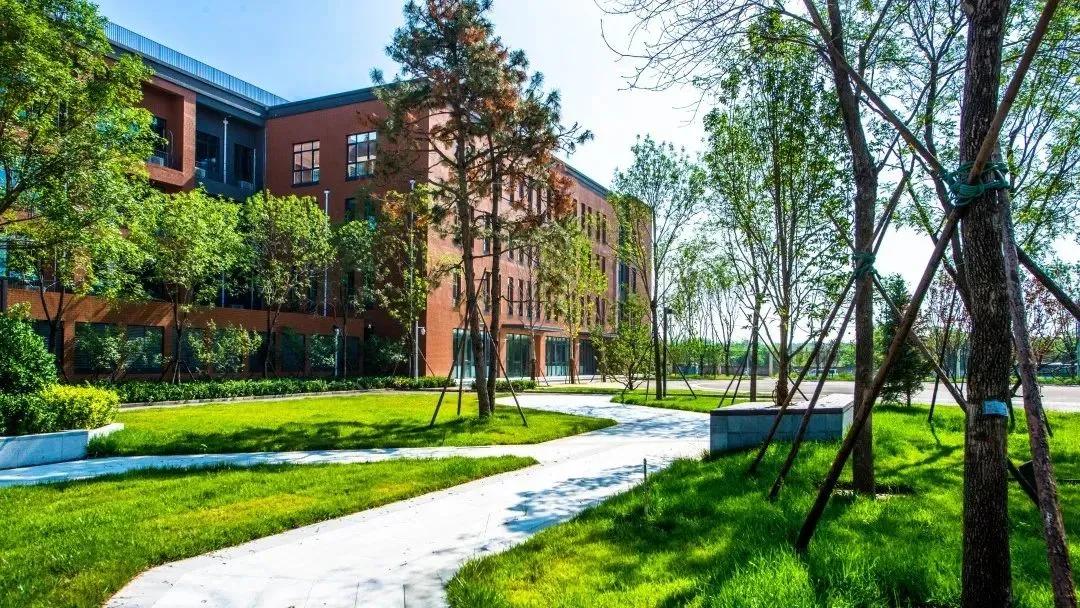 以首都为名，京领带你走进“神秘”的北京中学