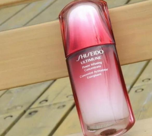 精华水用过还需要用精华液吗,精华水精华乳用了后要洗掉吗