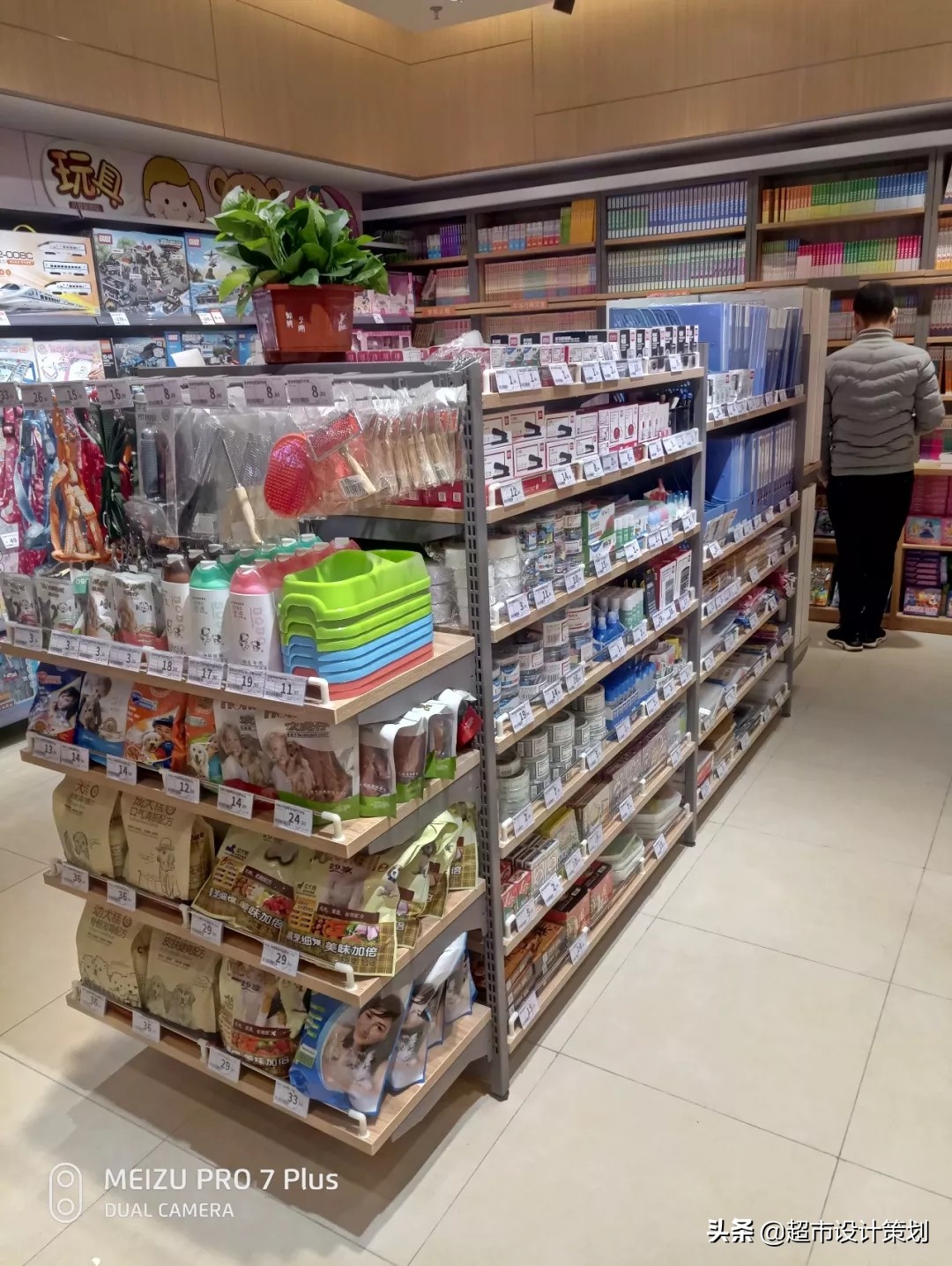 清爽、洁净，不经意间的惊艳！联家超市新开店一组陈列图片