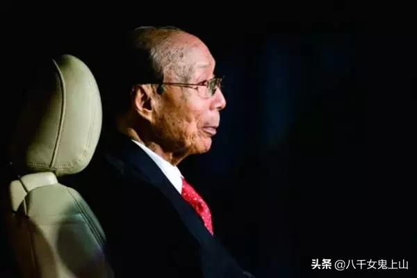 亚洲娱乐之王，香港成就“东方好莱坞”奠基人，传奇的一生！