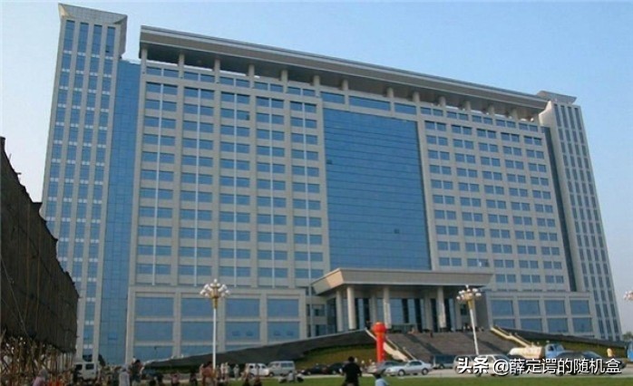 河南各市人民医院大楼,河南省郑州市人民政府大楼