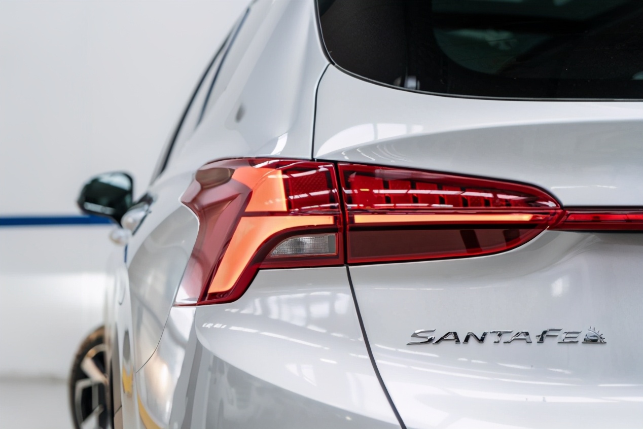 2010现代圣达菲2.4排量7座,现代圣达菲2.7图片