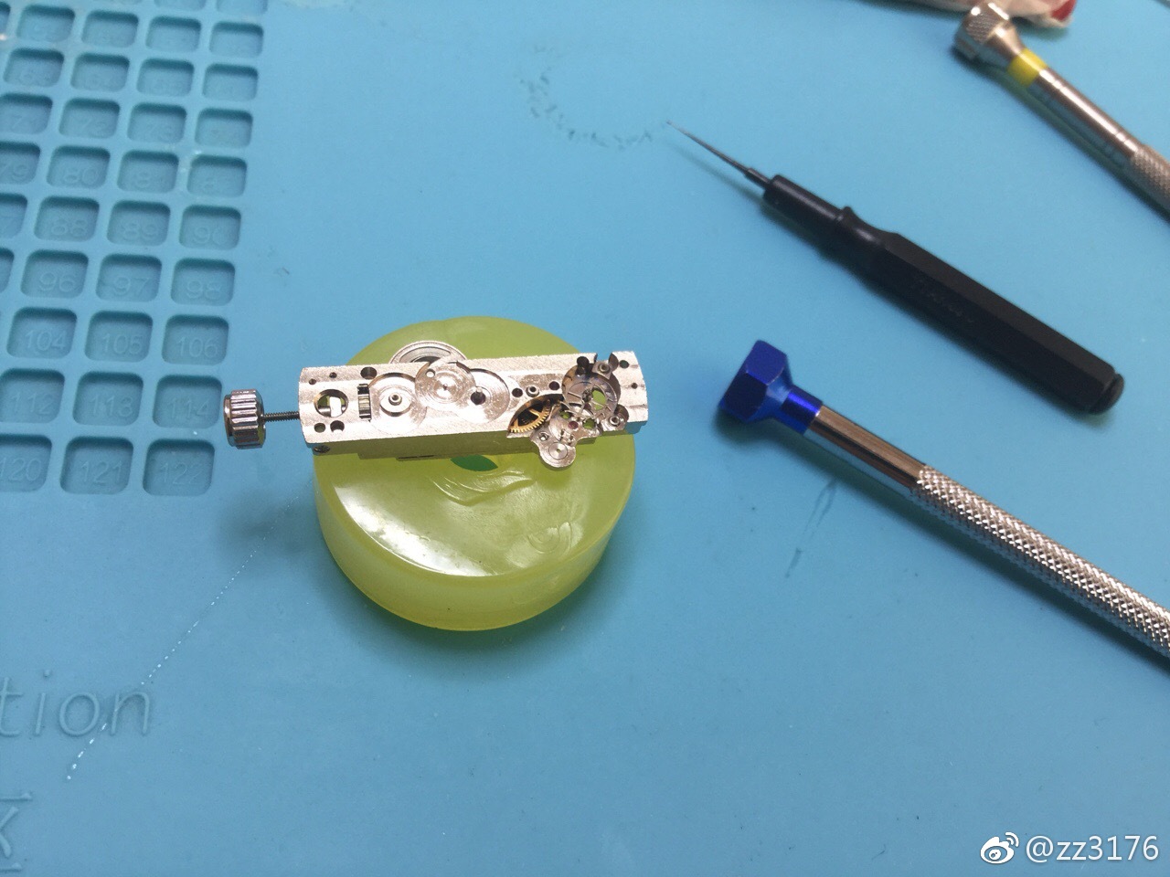 保养修复国产特殊单桥机芯手表