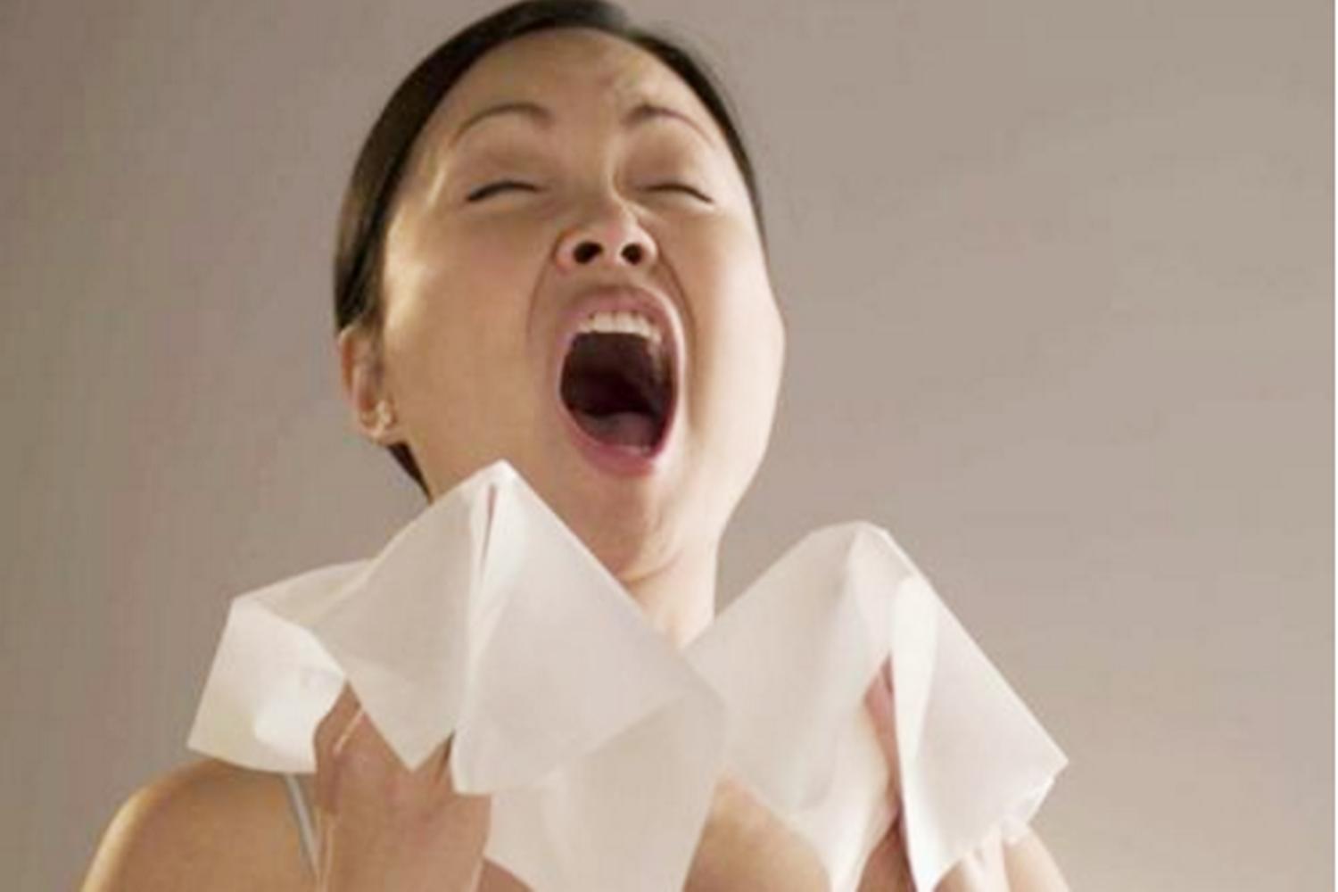 孕妇解决打喷嚏的最佳方法,刚刚怀孕打喷嚏对胎儿有影响吗