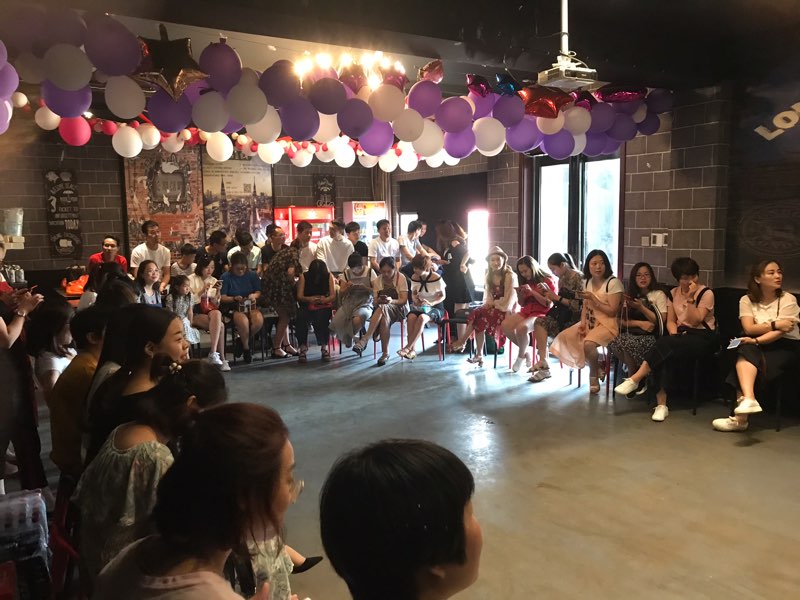 威廉古堡轰趴团建活动,威廉古堡轰趴馆有什么