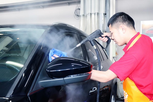 上海有汽车贴膜学校吗,汽车贴膜美容培训学校