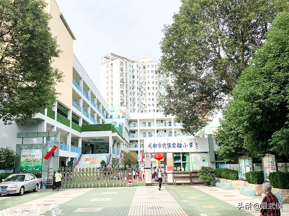 这条酒吧一条街知道的人都不年轻了！