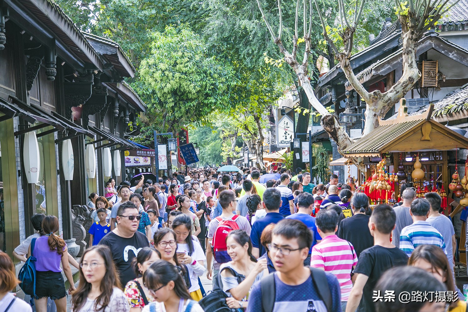 国内专坑游客的10条美食街,坑游客的10条美食街