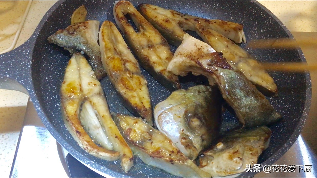 广东香煎金鲳鱼,逢年过节必吃的香酥炸鱼块