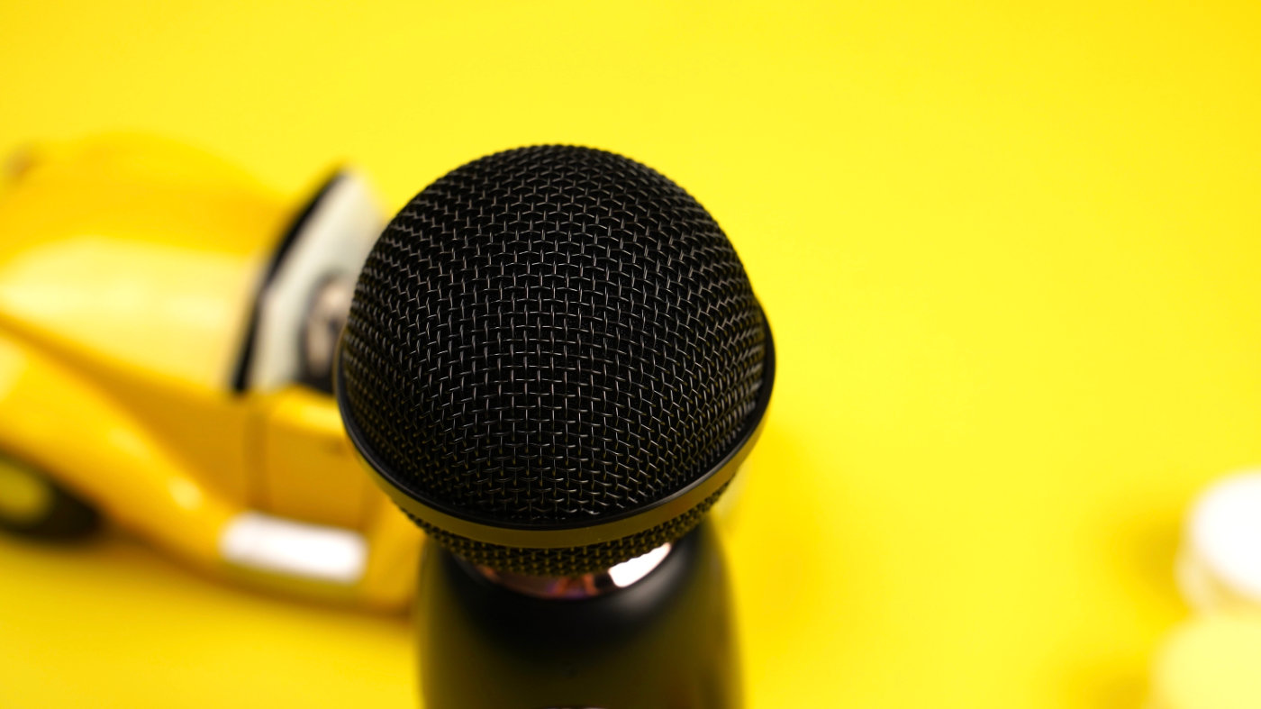 精灵麦克风q3怎么用嗨唱模式,唱吧精灵话筒q3直播唱歌评测