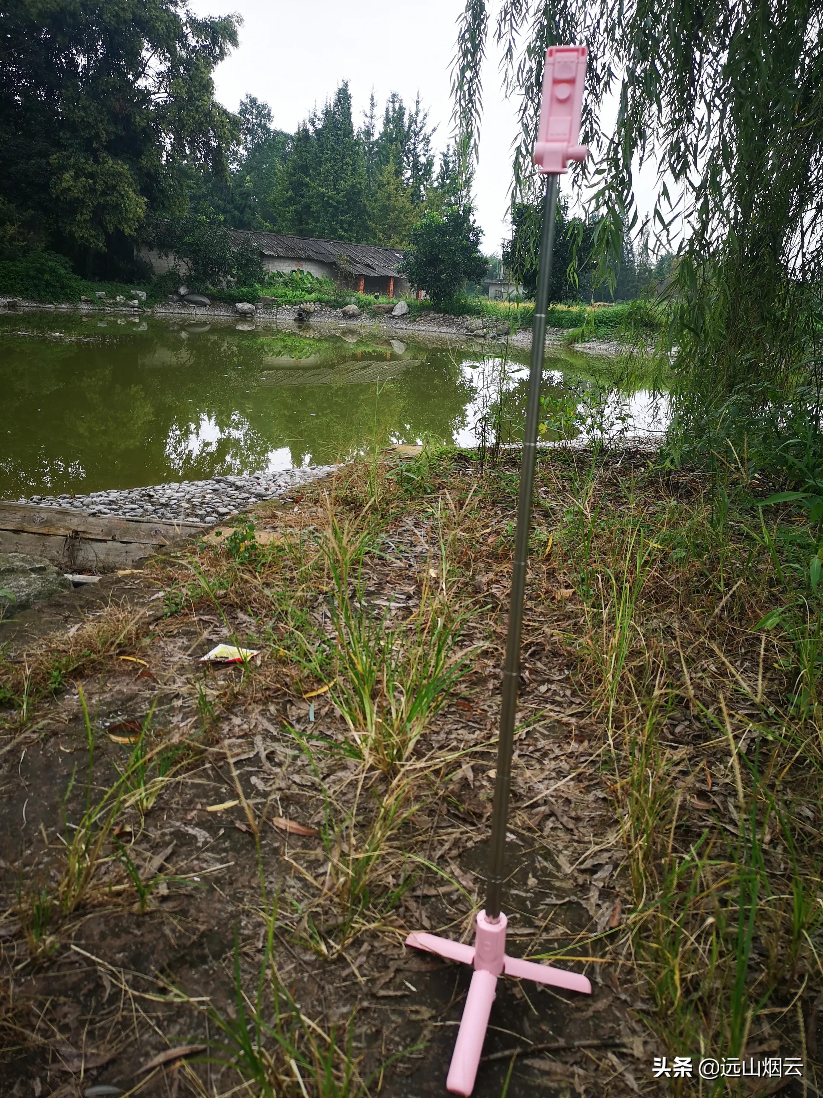 华为自拍杆使用教程视频,爱酷者自拍杆怎么使用