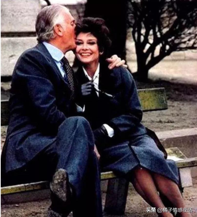 纪梵希有多爱赫本：他明明见过银河，却唯独，偏爱这一颗星星