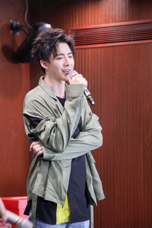 刘宇宁谈出道经历,刘宇宁讨论做演员