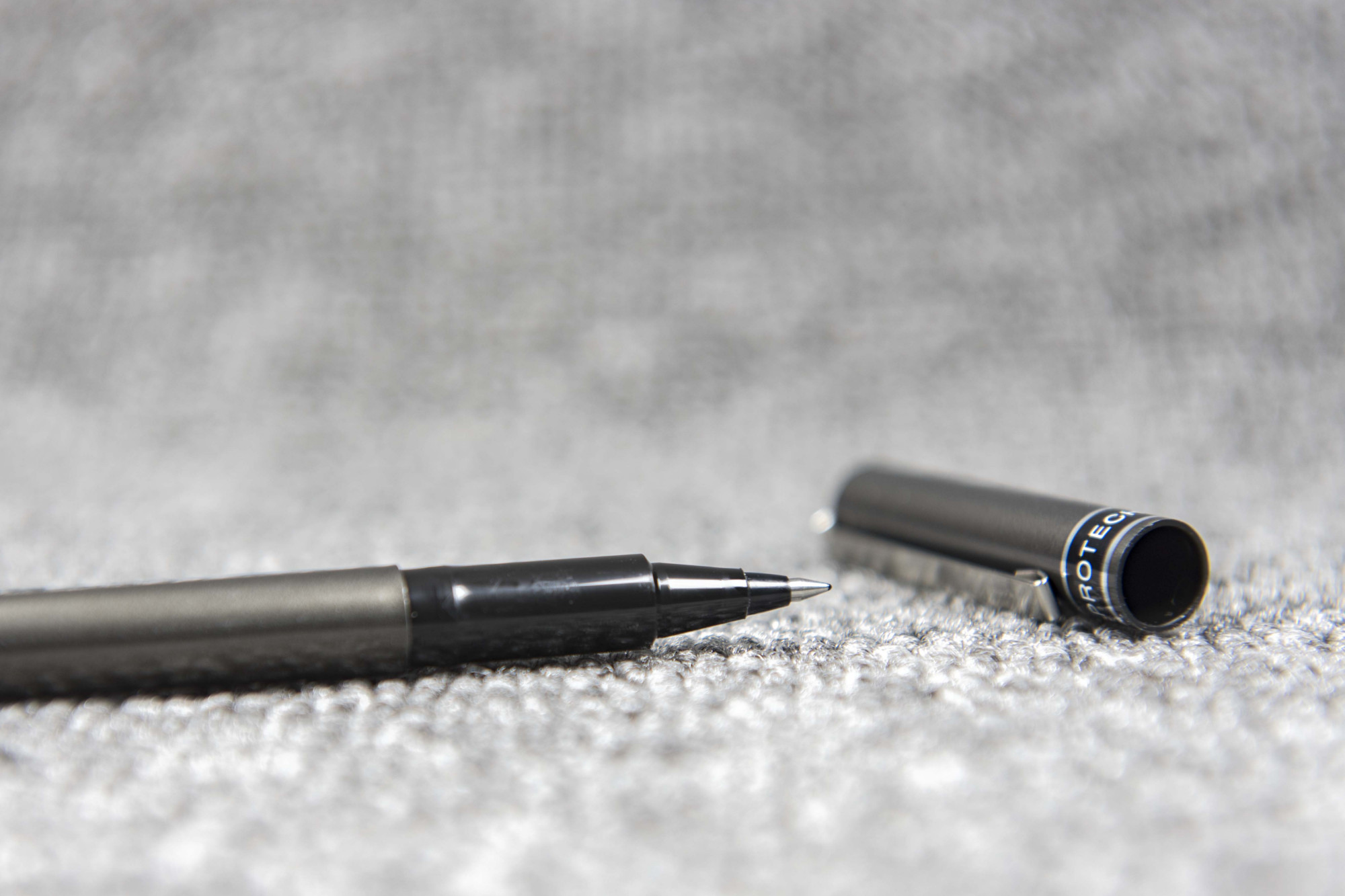 三菱uni中性笔速干,日本uni三菱中性笔值得购买吗