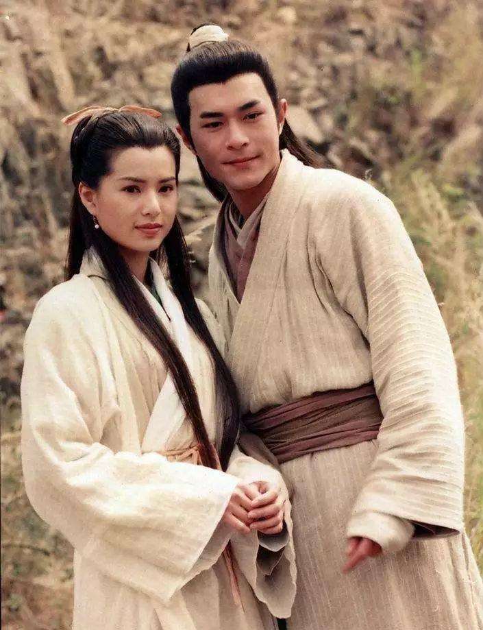 惊艳众人的小龙女,人间至美古诗词图片