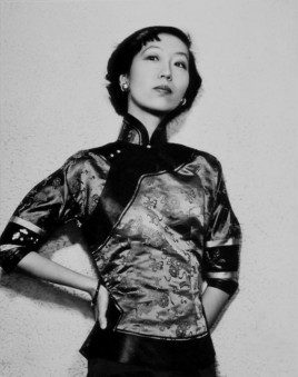 刻骨铭心的爱情往往是撕心裂肺的,所有刻骨铭心的爱情都是灵魂游离