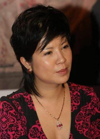 杭天琪吃霸王餐遭报应，被曝是白马会所常客，被外国帅哥骗3000万