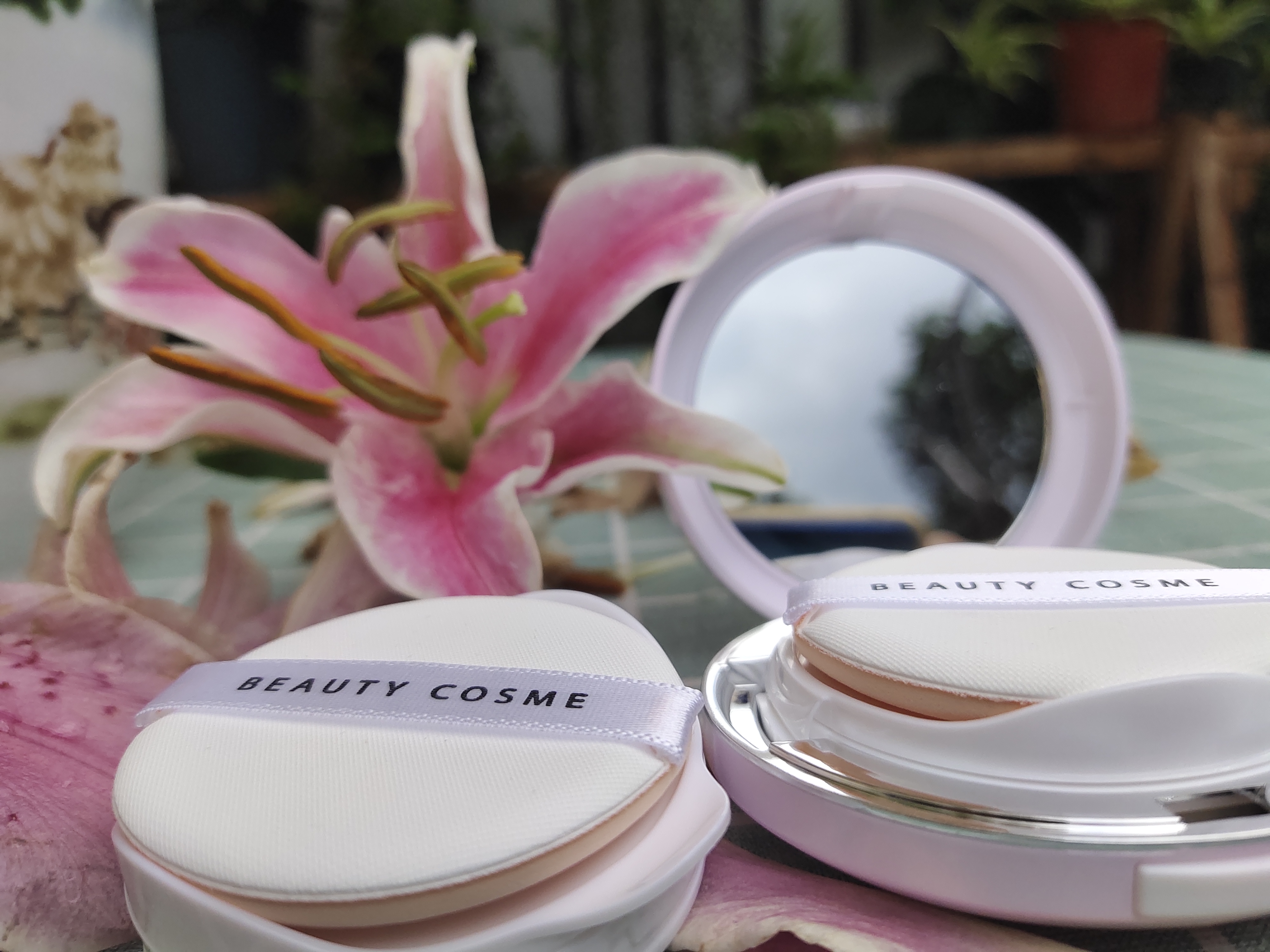 水肌美轻盈无瑕气垫BB霜试用报告：轻松做个无斑女人