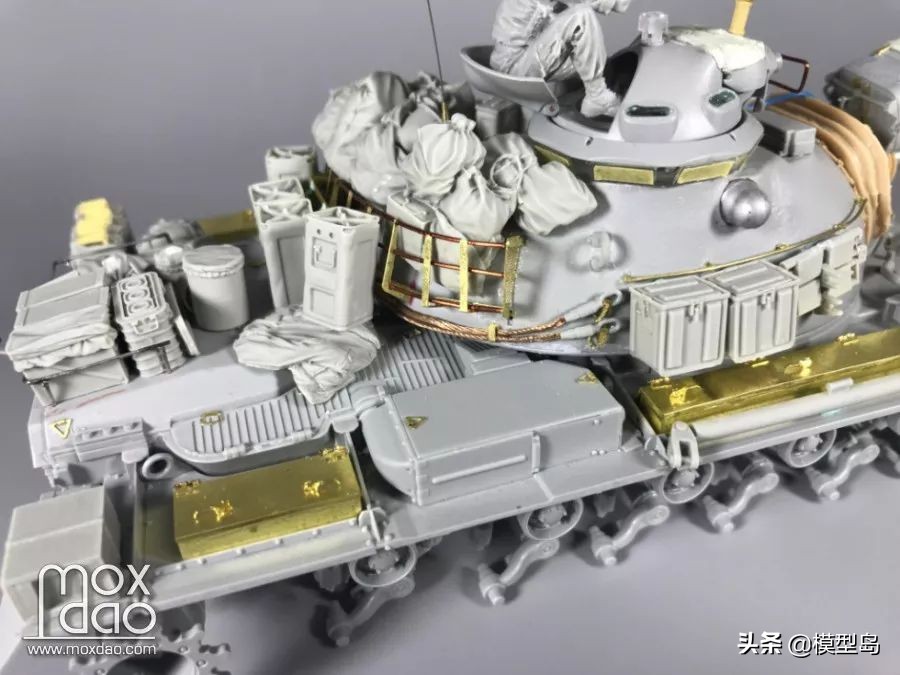 t34-85中型坦克模型,现代1:35主战坦克模型