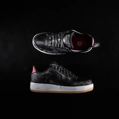 有许多配件的球鞋,如何让你的球鞋看起来更高级