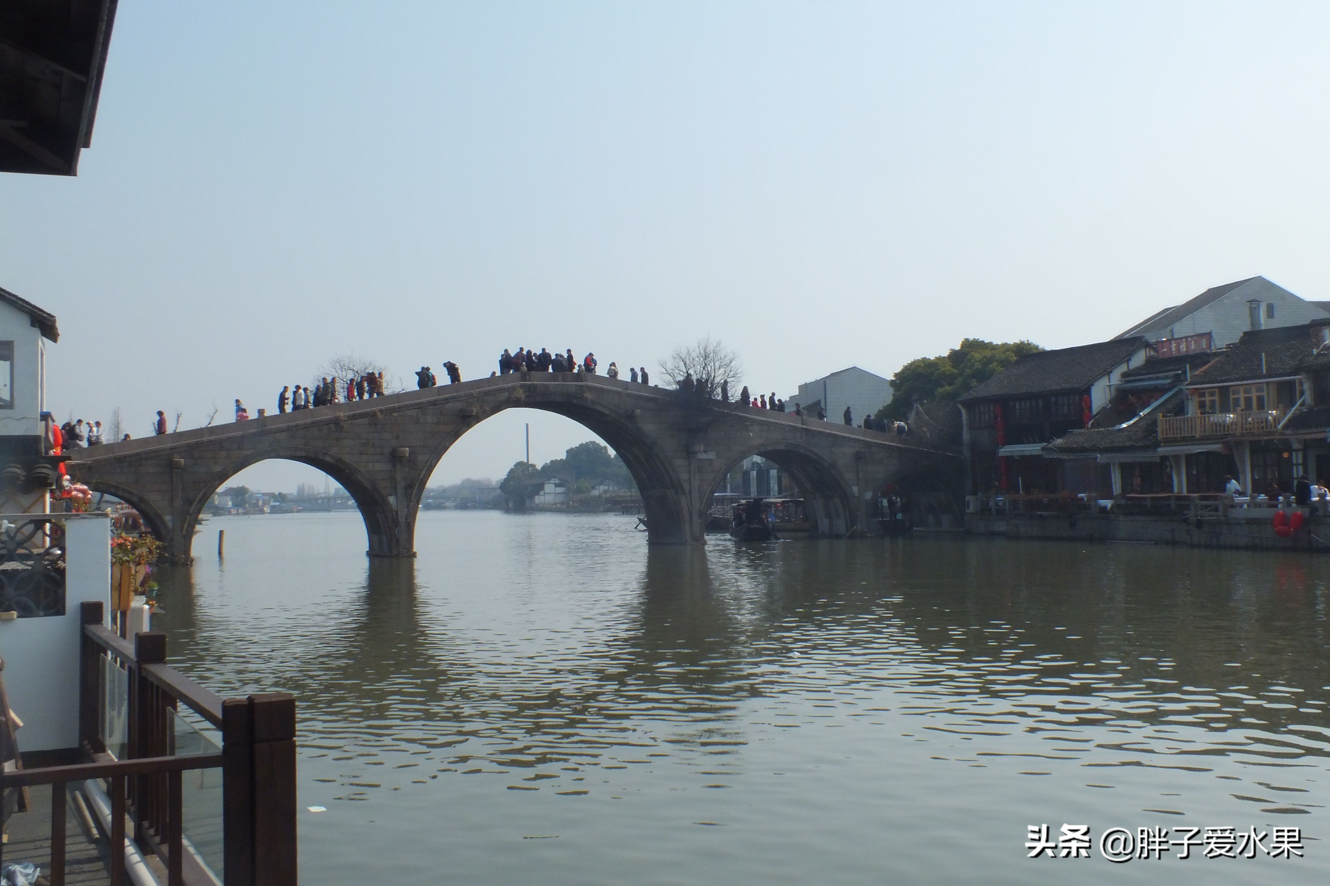 游览江南第一古镇朱家角,江南古镇朱家角一日游