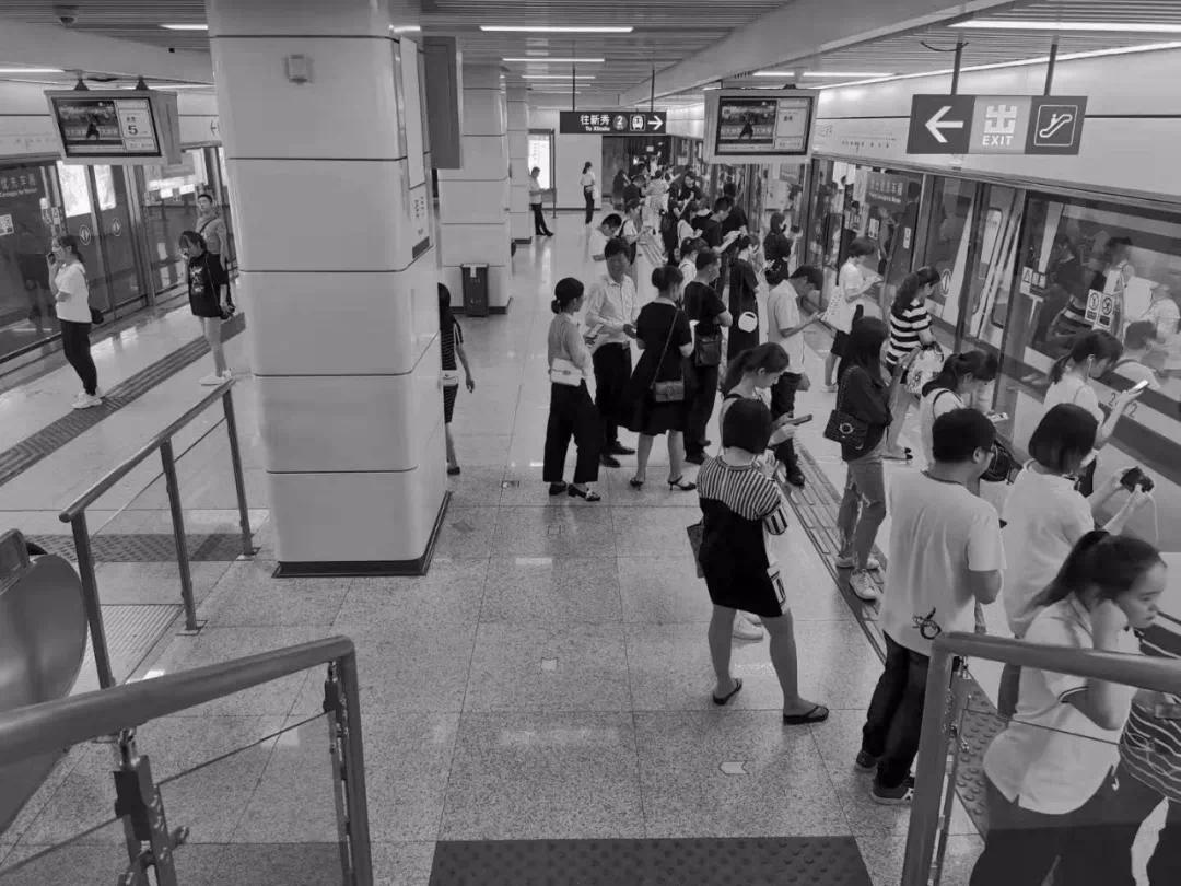 月薪过万是什么感想,月薪过万是打工人的错觉