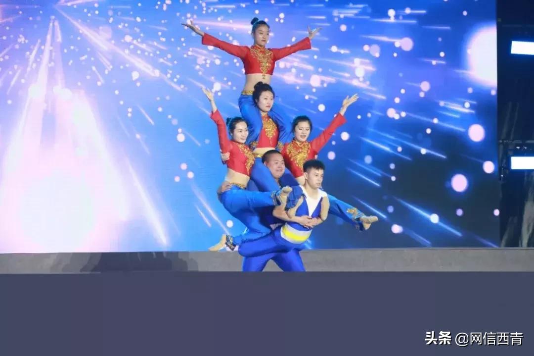 体操王子李宁走进天津西青——西青区全民健身运动会倒计时100天暨天津西青李宁运动中心开园活动举行