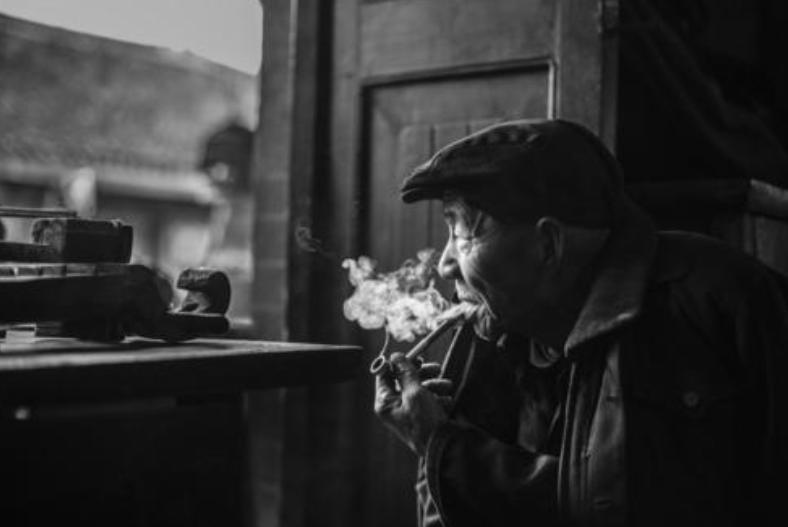 为什么老外不敬烟,外国人有敬烟习惯