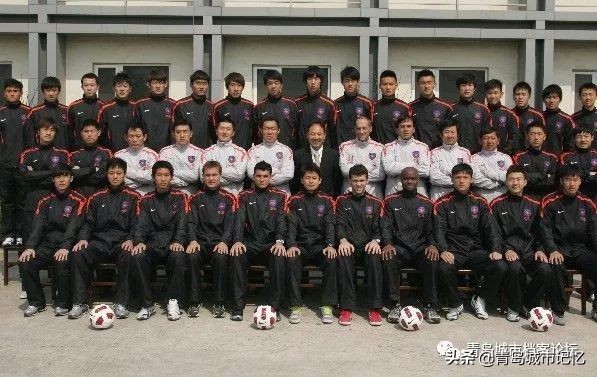 青岛海牛球迷海纳百川,青岛足球海牛球迷