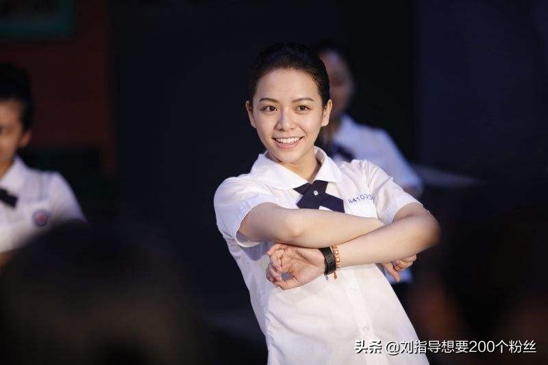 球色怡人,球色怡人莫妮卡贝鲁奇