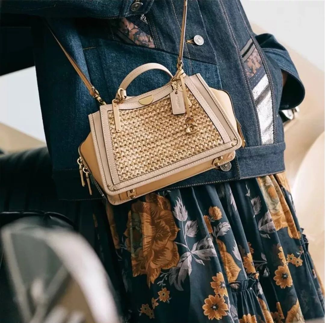 掐指一算就知道的表情包,掐指一算还挺准表情包