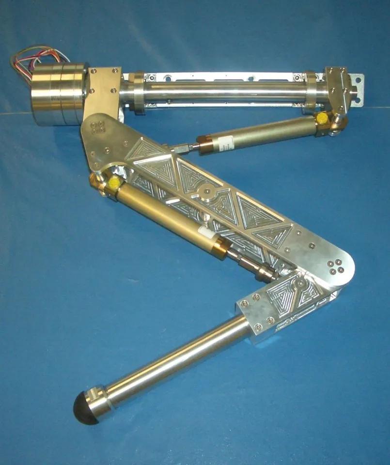 外国人研究四足机器人,国内四足仿生机器人研究现状