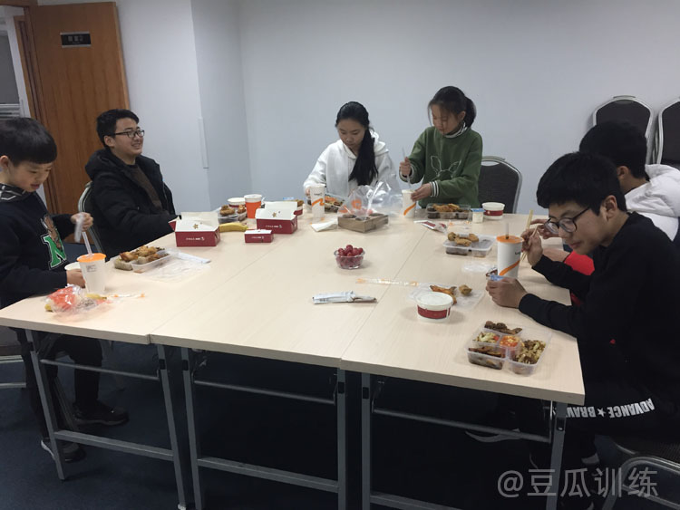 跟陌生人搭讪技巧,拒绝陌生人搭讪的技巧