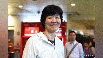 为郎平义举点赞,敬佩中国女排完整视频