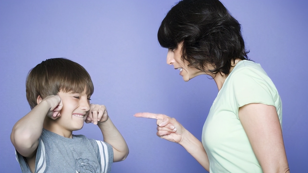 小孩比较懒惰怎么教育,孩子不听话懒惰怎么教育