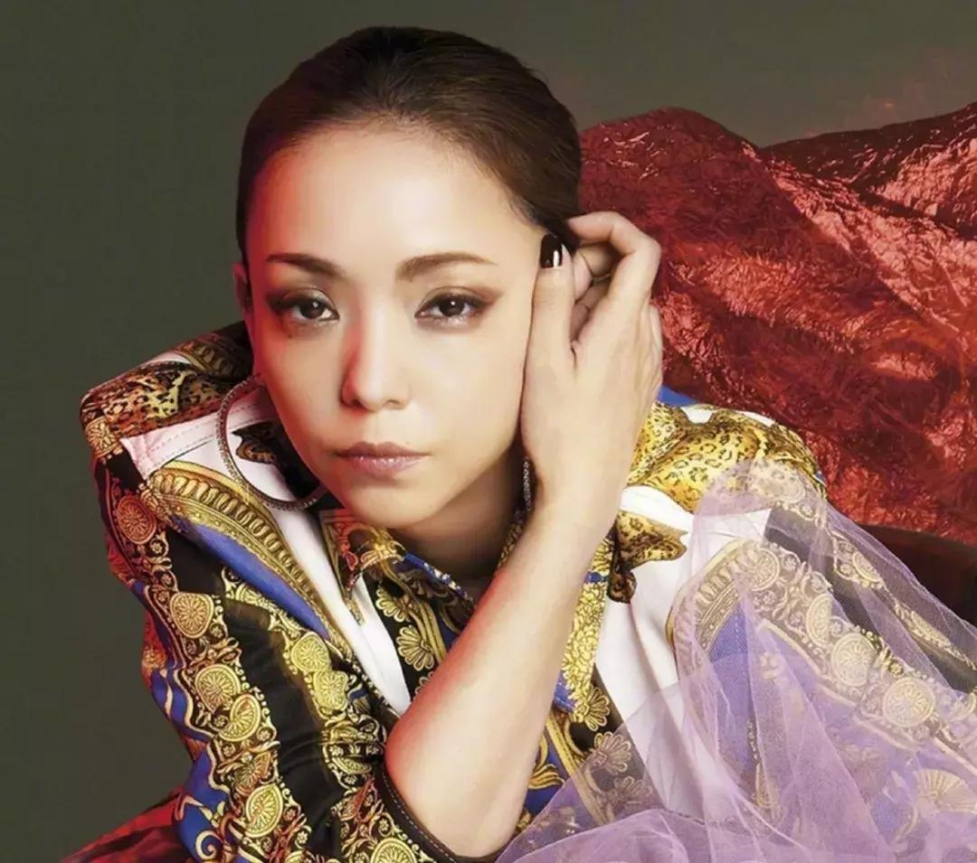 简单而又显脸小的发型,遮住大脸显脸小的发型