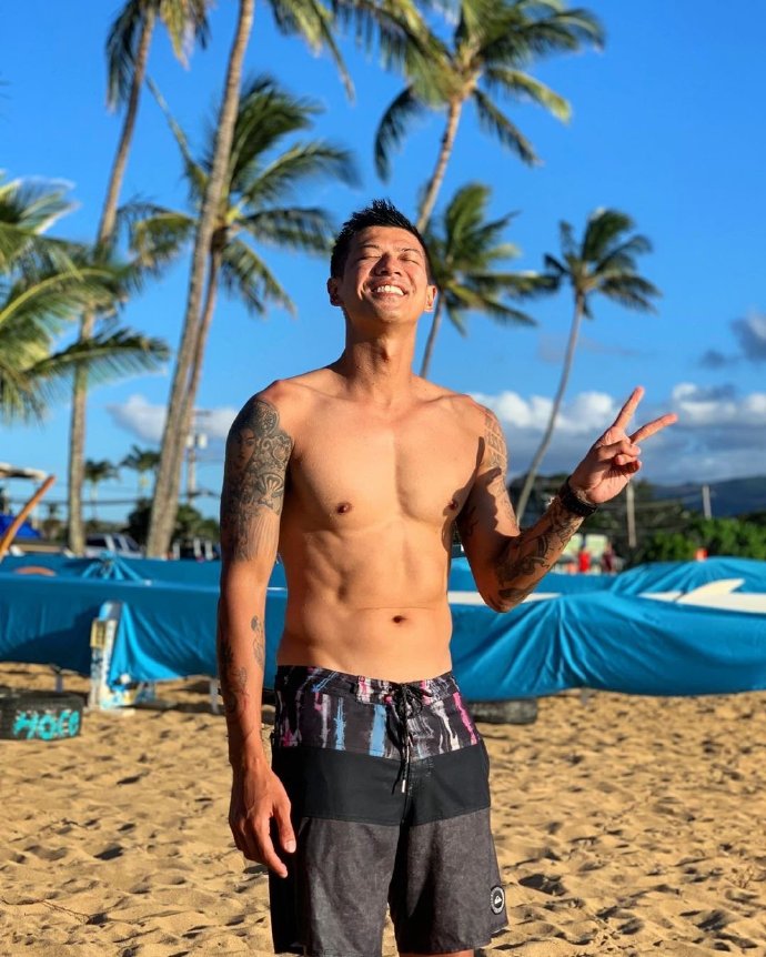 余文乐被评最会穿衣的男明星,余文乐年轻颜值巅峰穿搭