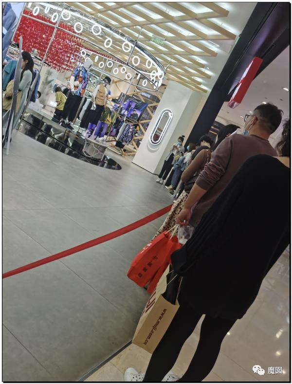 引发震怒！一双李宁鞋炒到快5万！穿了可以长生不老吗？