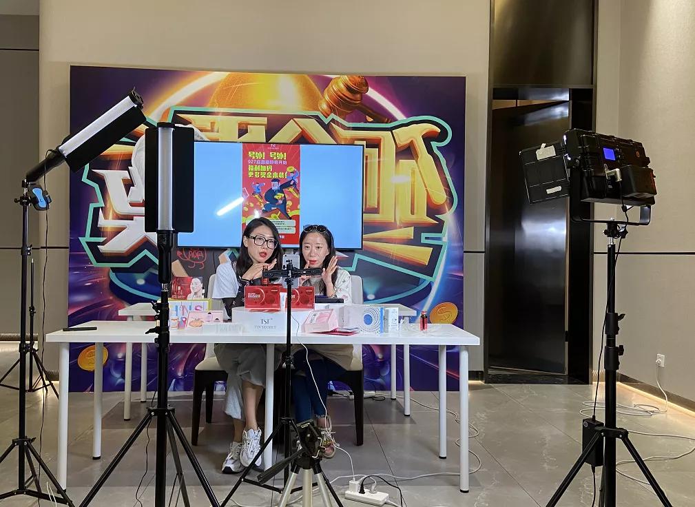 张庭一次直播赚多少,张庭带货一场多少销售额