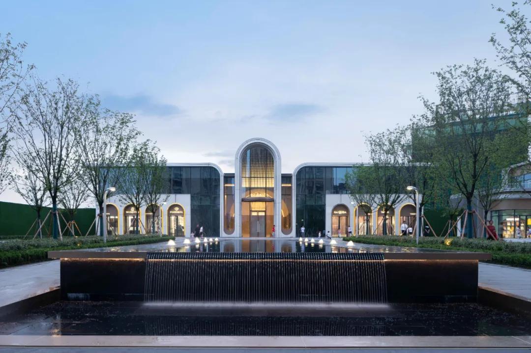 绗涗笢鑷诲搧,绗涗笢鑷诲搧浜戞箹鍗侀噷