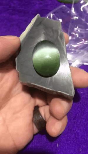 猫眼和田玉有收藏价值吗,和田玉粉青猫眼佛公值钱吗