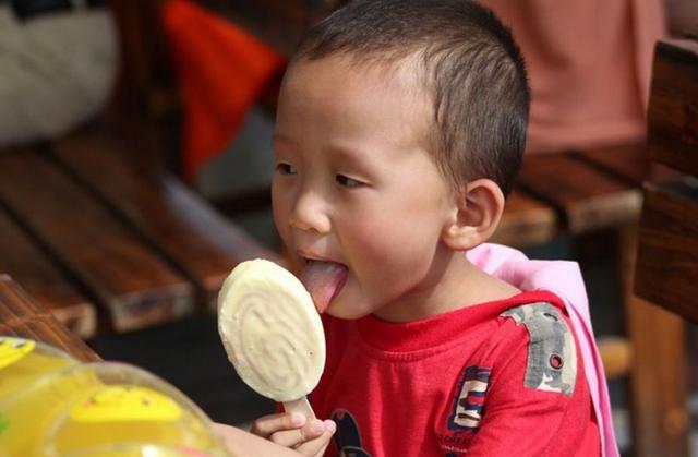 爱积食内火重的孩子要怎么调理,养娃怕娃生病