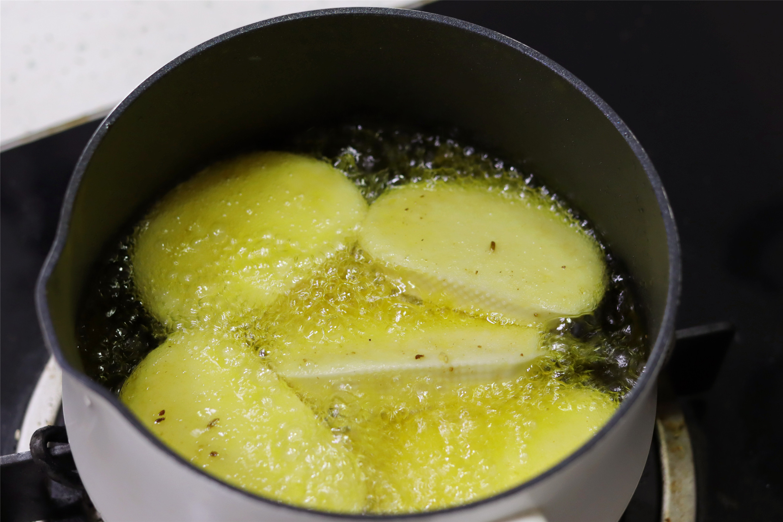 炸馒头片的做法步骤图解,用空气炸锅炸馒头片需要几分钟