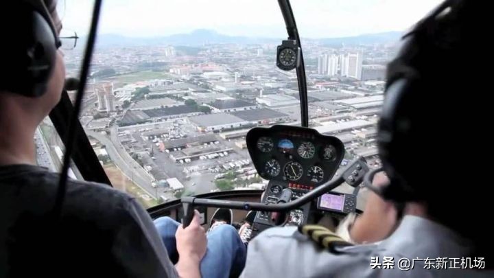 军用武装直升机登机,直升机登机流程视频