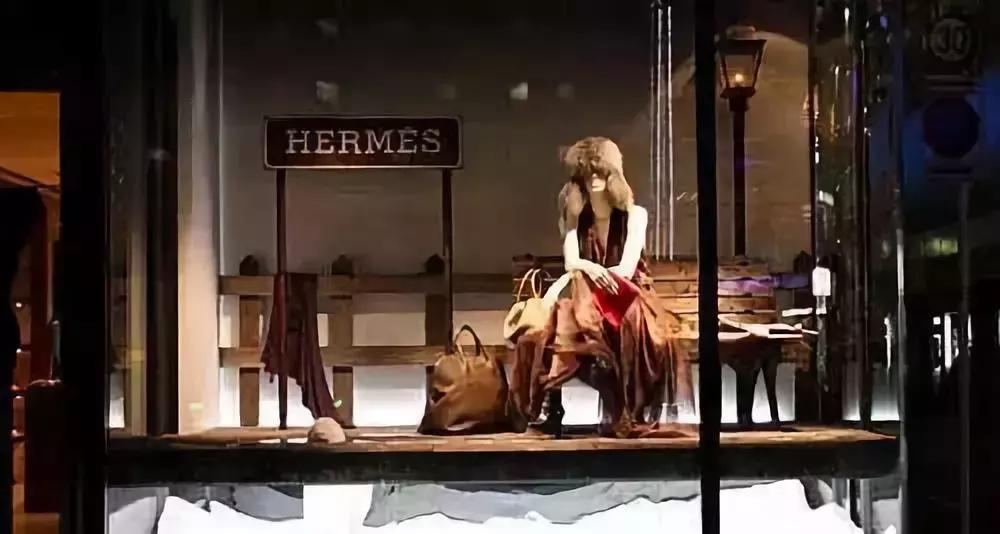 用奢侈品解释财经,用奢侈品的方式介绍产品