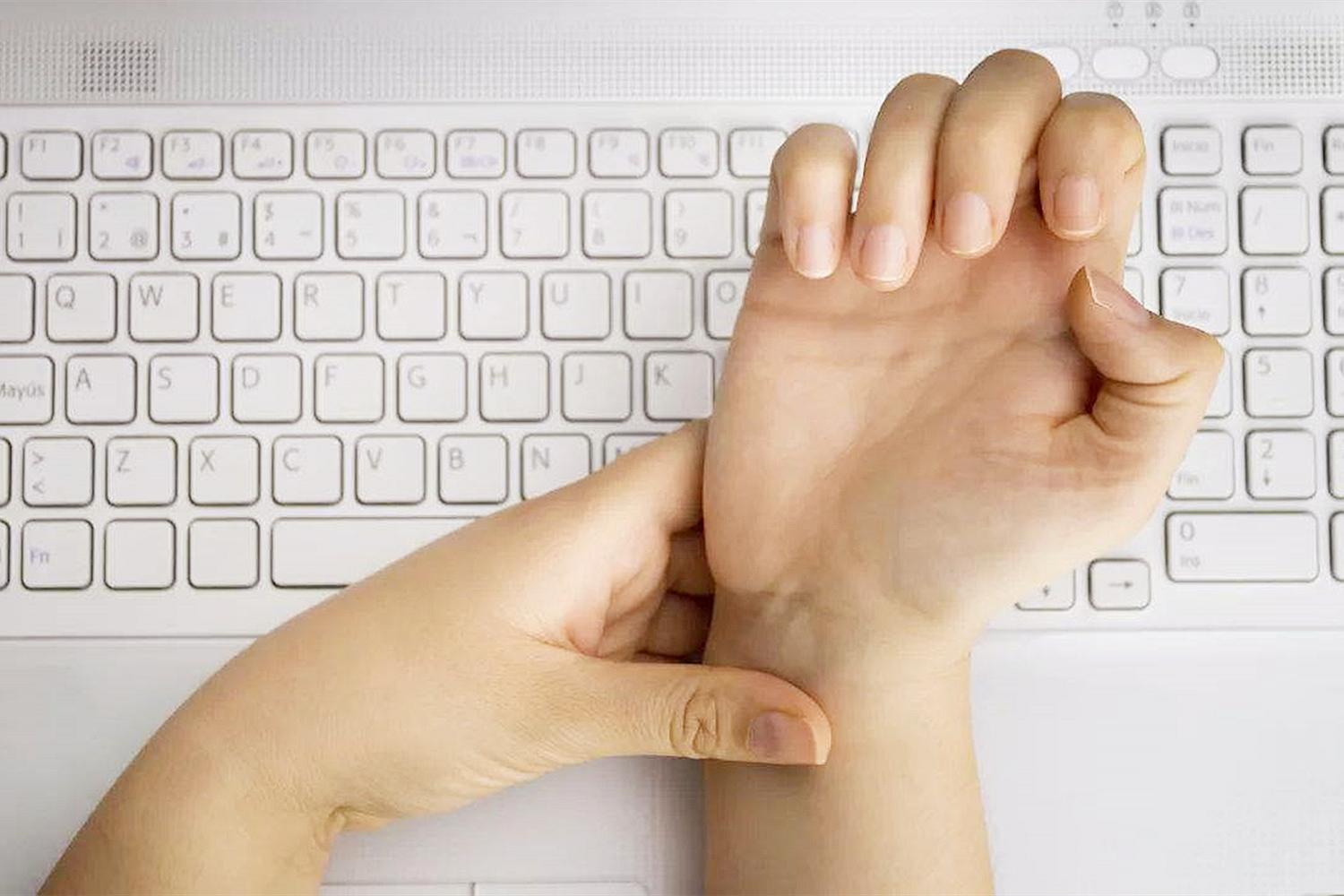 孕妇手麻严重影响睡眠怎么办,孕妇手麻是什么原因引起的