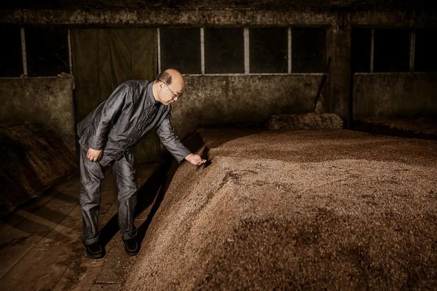 2023皇沟御酒46度柔和经典价格表,皇沟御酒五斤装价格表