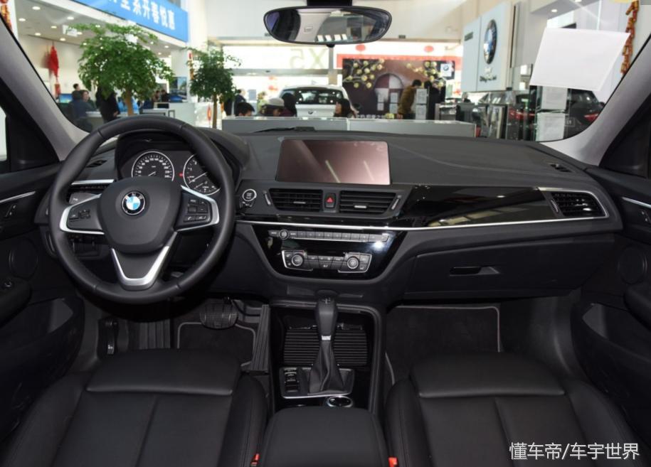 18年宝马1系加倒车影像,宝马1系有没有标配倒车影像