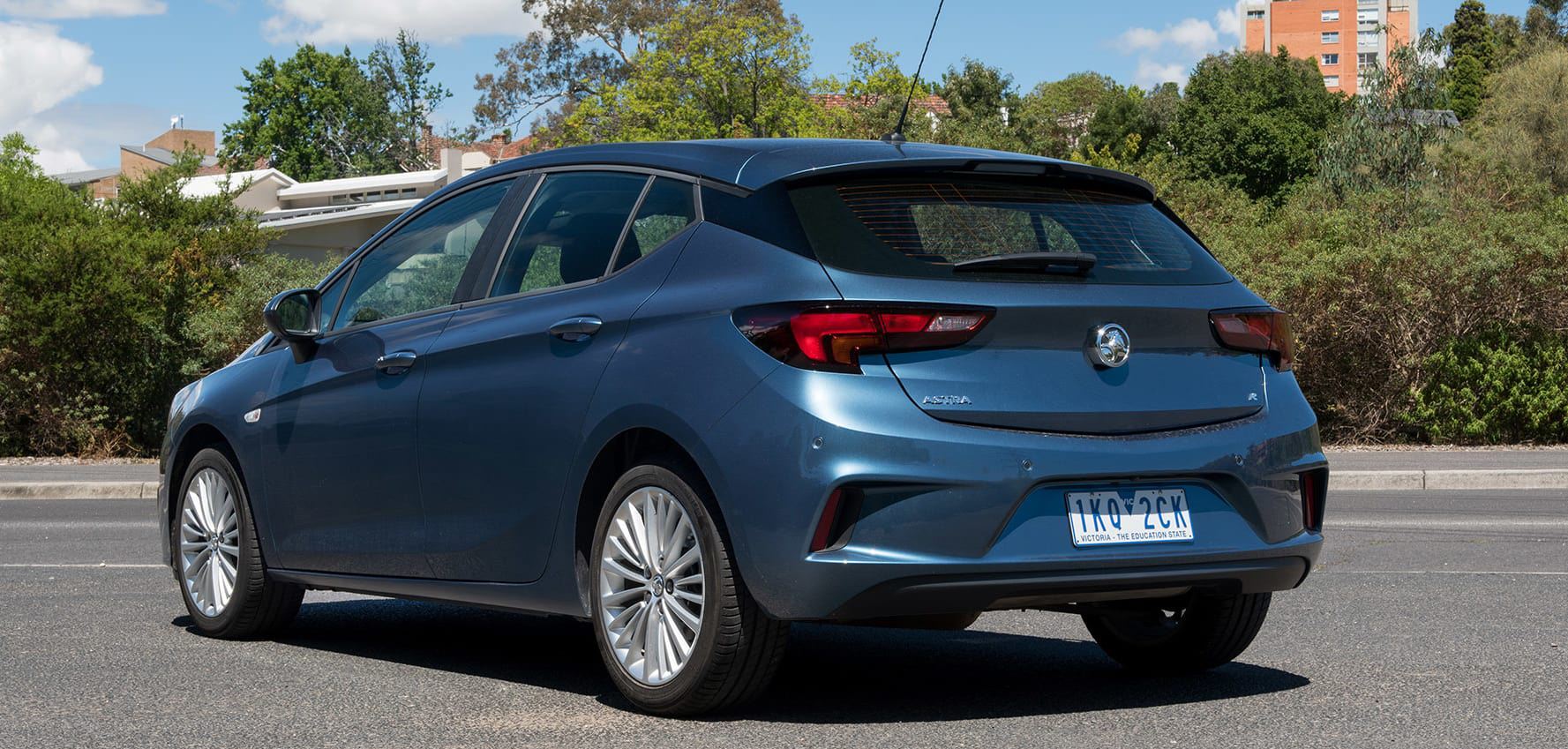 国内别克威朗开起来太过平淡，澳洲版威朗动力性能才更具看点